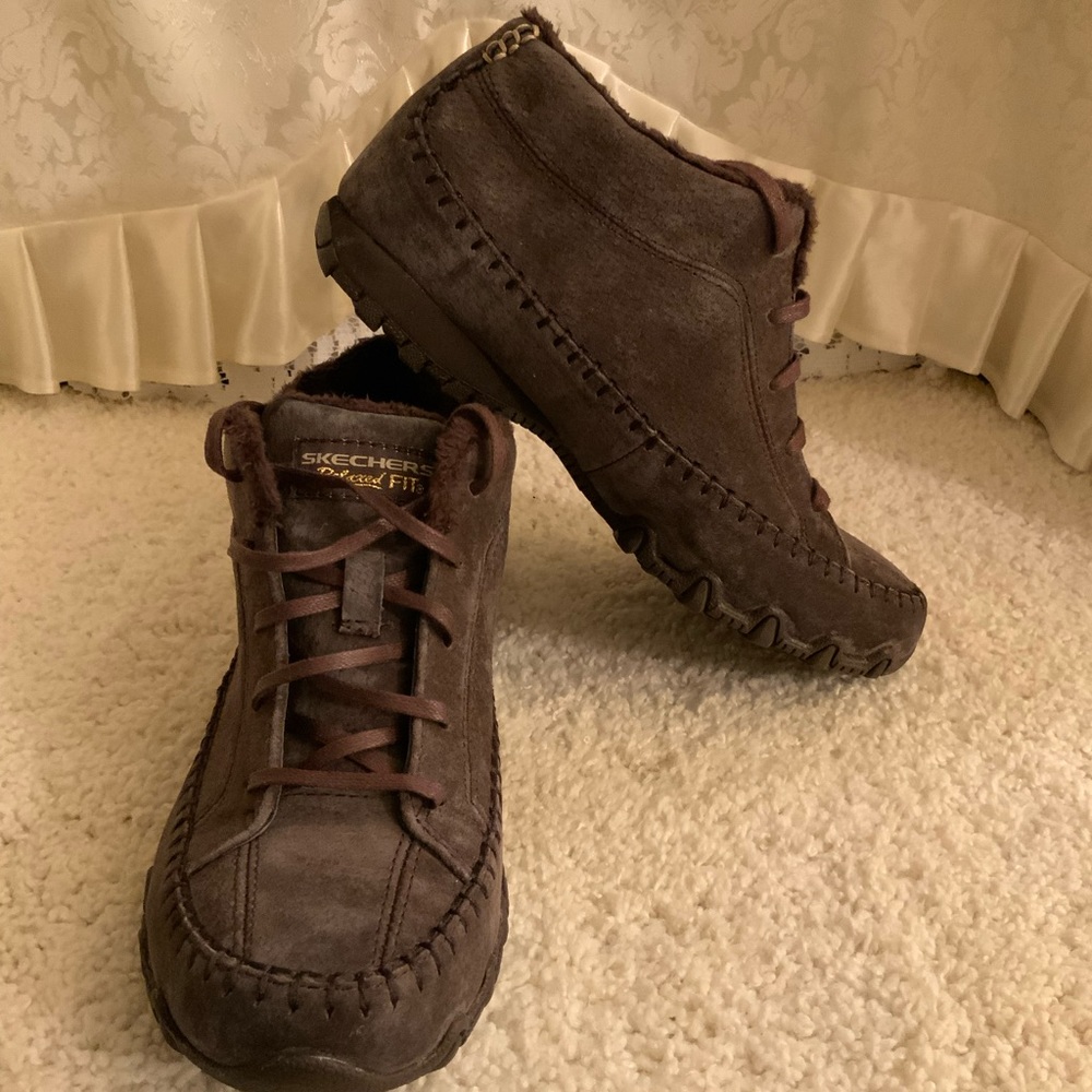 SKETCHERS WOMENS MOCCASIN LACE UP ANKLE BOOTS